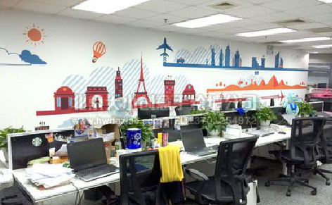 长寿教你设计办公室墙绘的方法。